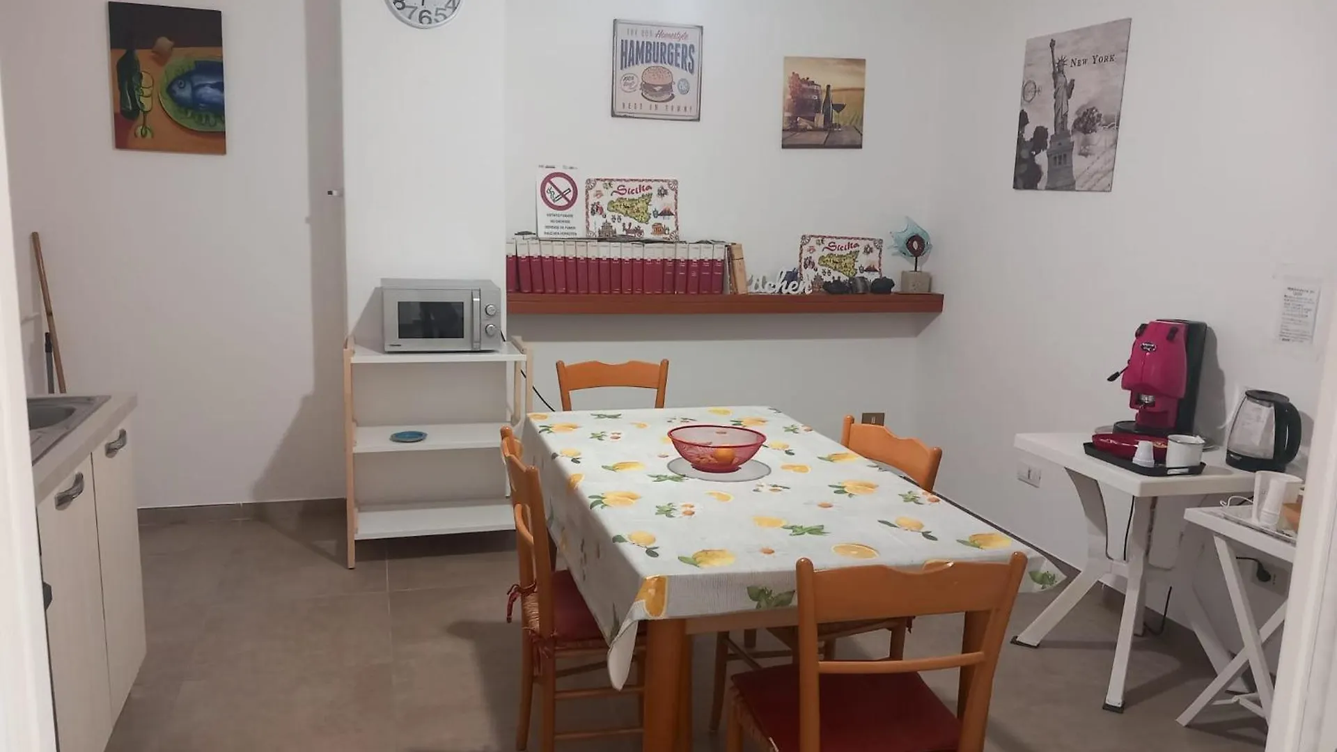 דירות פלרמו Silvia'S House 0*,  איטליה